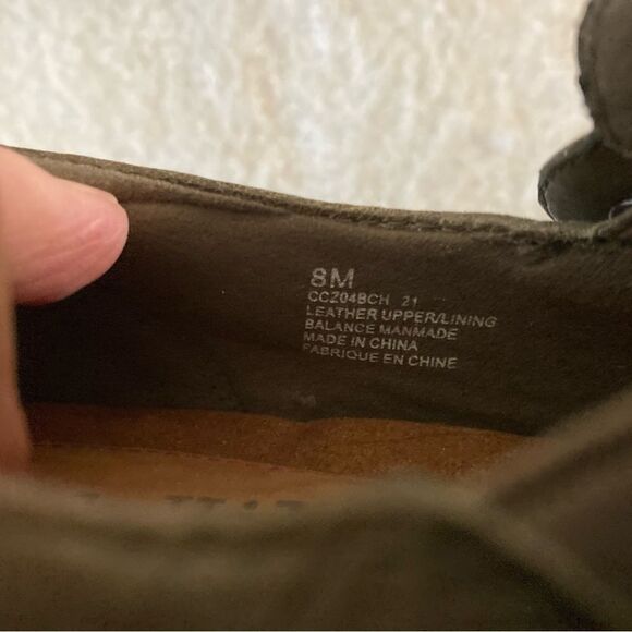 Cobb Hill Tannish Green Heels - Picture 8 of 9